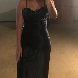 emerald green prom dress